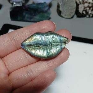 Labradorite Lips
